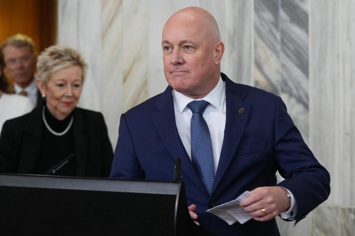 Primer ministro de Nueva Zelanda propone prohibir que niños menores de 16 años usen redes sociales