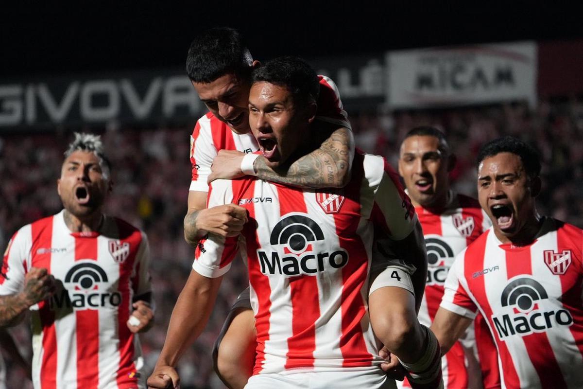 FOTO: Instituto viene de vencer a San Lorenzo. 