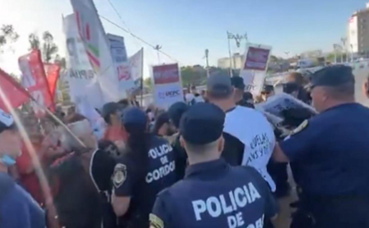 Incidentes en el Puente Centenario de Córdoba.