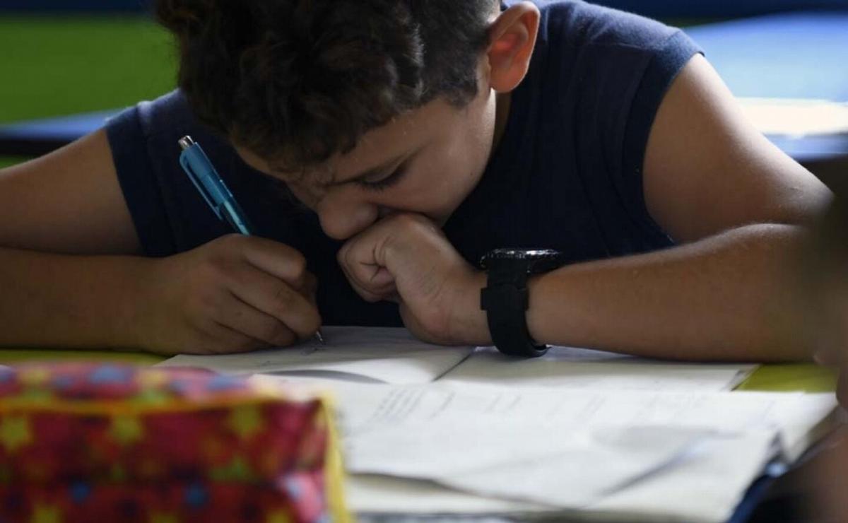 FOTO: Consejos para alumnos que se llevaron materias (Foto: El País/Uruguay).