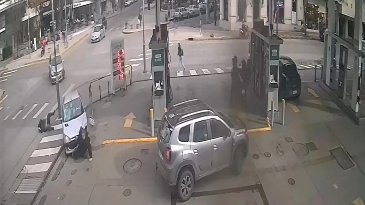 Inhabilitan a conductora que atropelló a un padre y su hijo en Mar del Plata