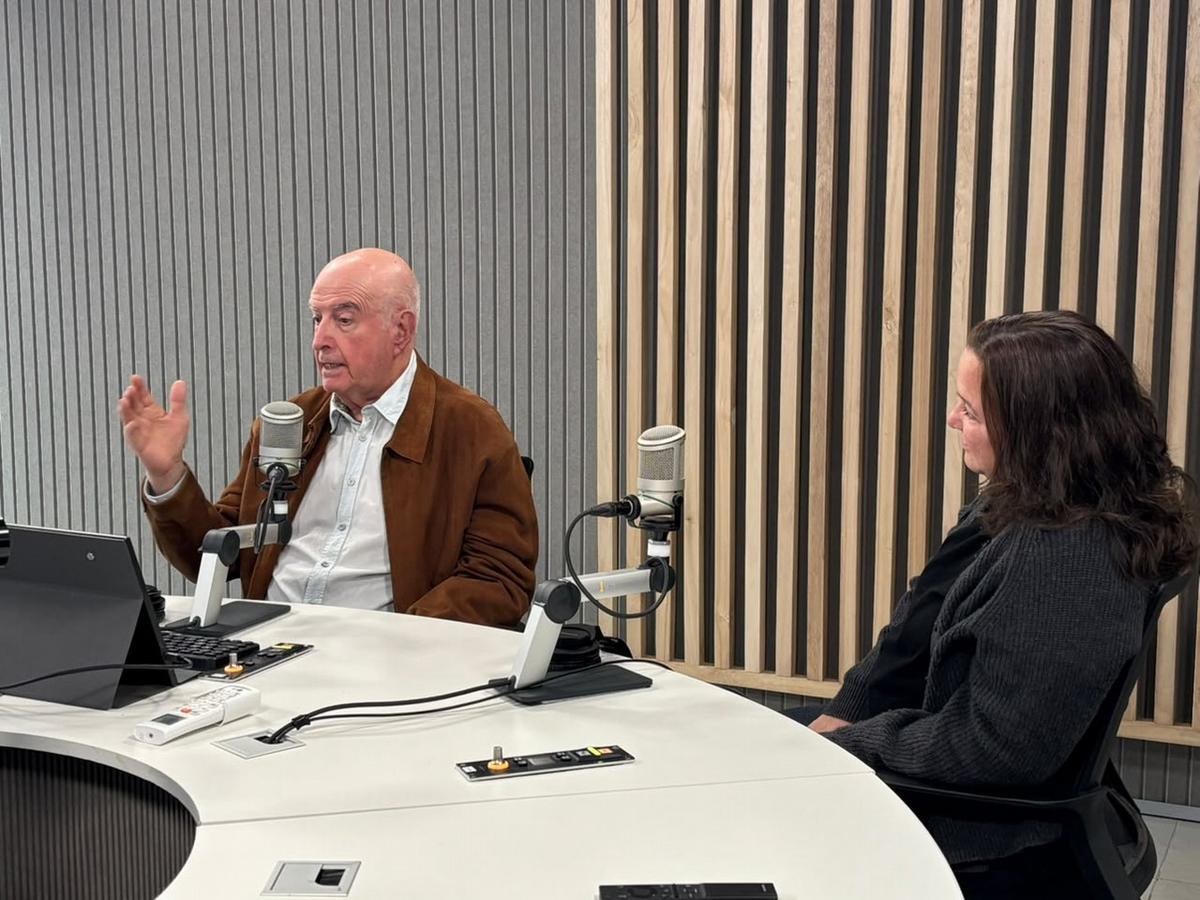 Los Bischoff, en los estudios de Cadena 3.