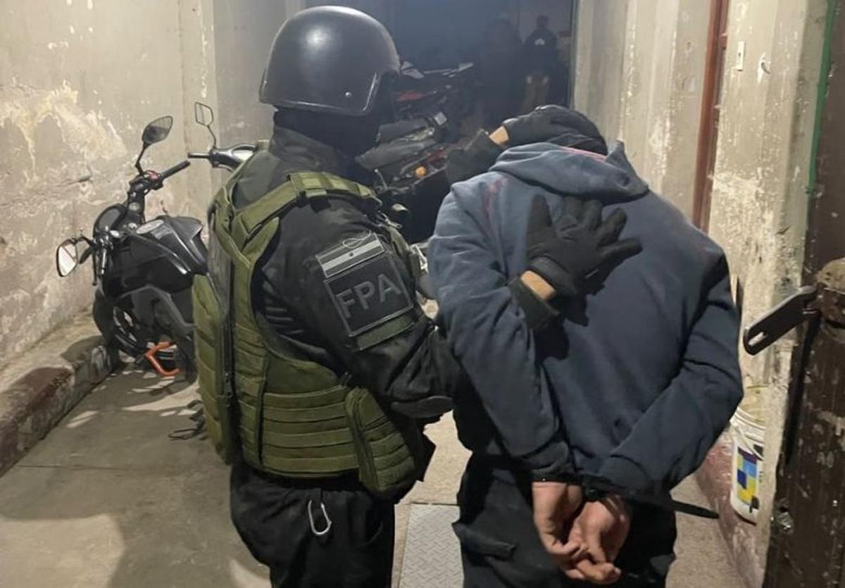Desmantelan banda familiar dedicada al narcotráfico en Córdoba: cuatro detenidos