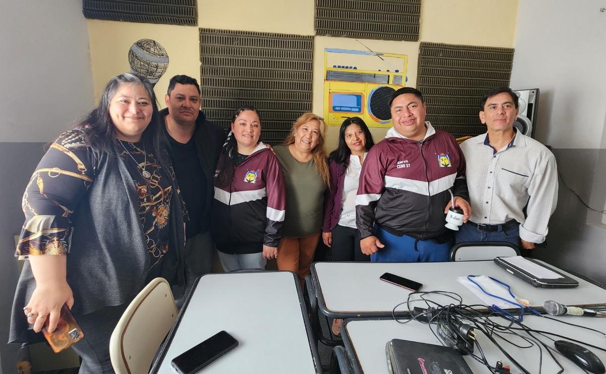 FOTO: Cadena 3 instaló la radio en la Escuela Provincial 57 de Maquinchao.