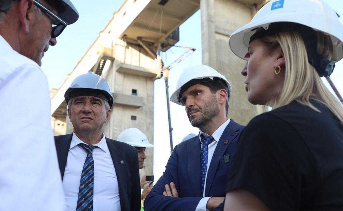 FOTO: Santa Fe: Pullaro recorrió este lunes la terminal portuaria de la ciudad. 