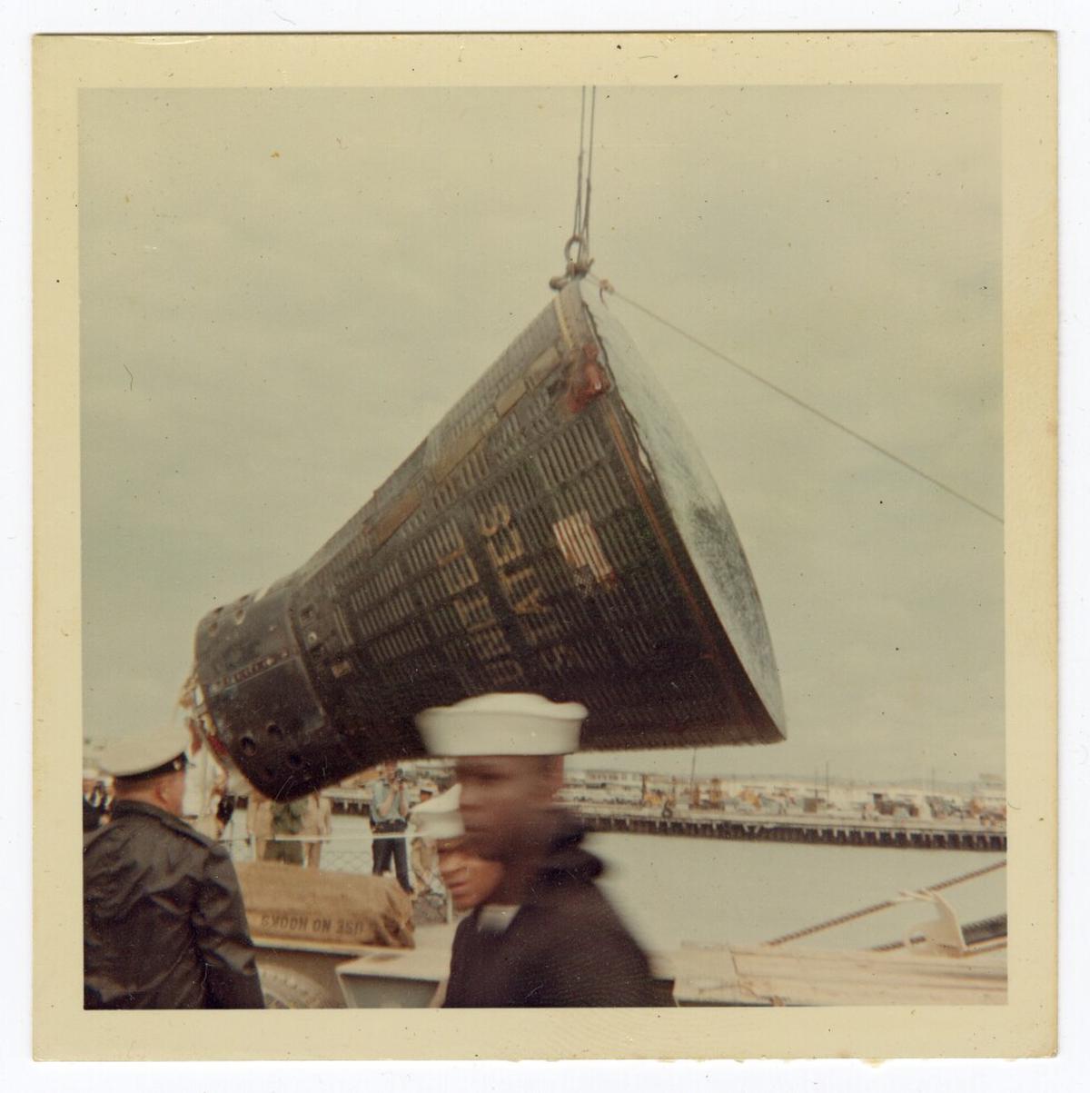 Fotos inéditas reviven el regreso heroico de Neil Armstrong tras la crisis de Gemini 8