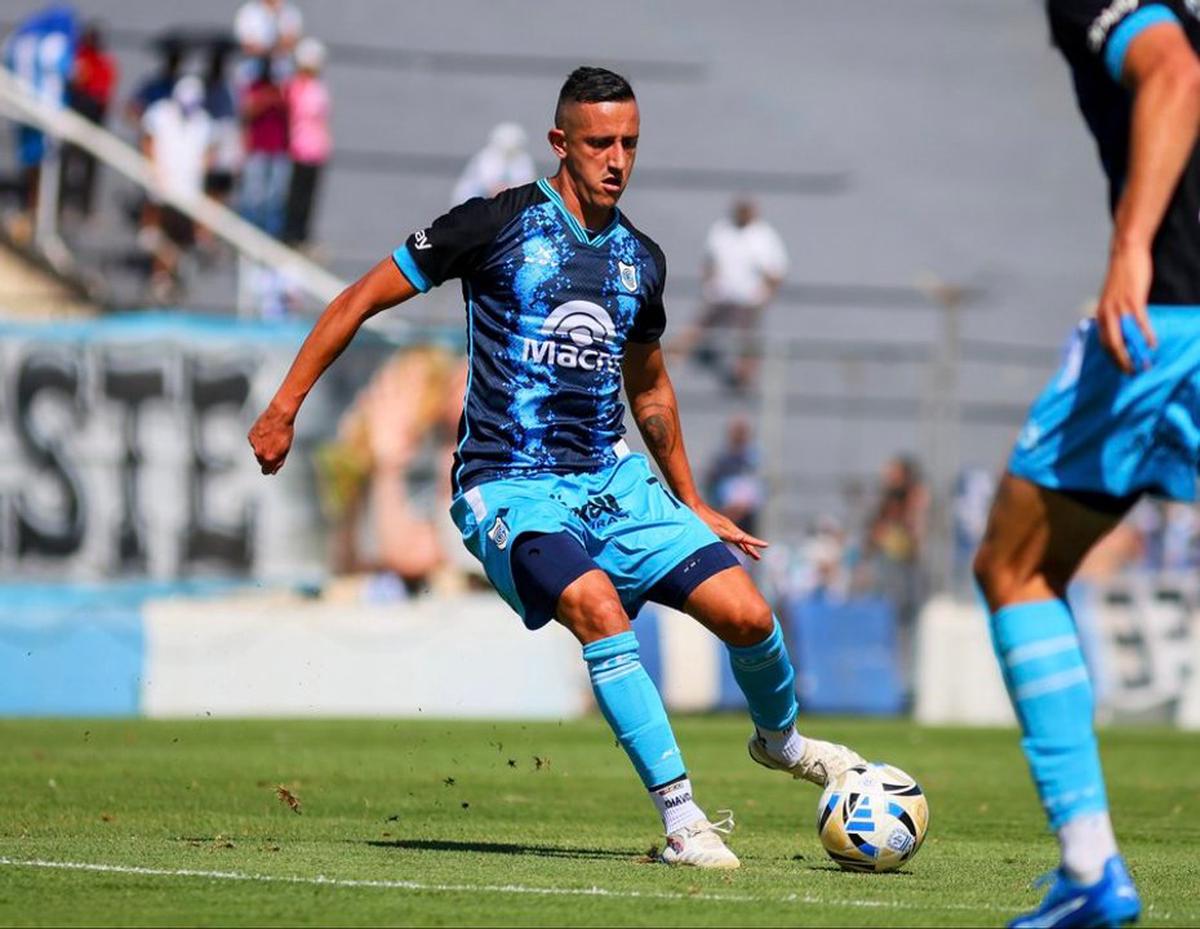 Emiliano Endrizzi, volante de Gimnasia de Jujuy.