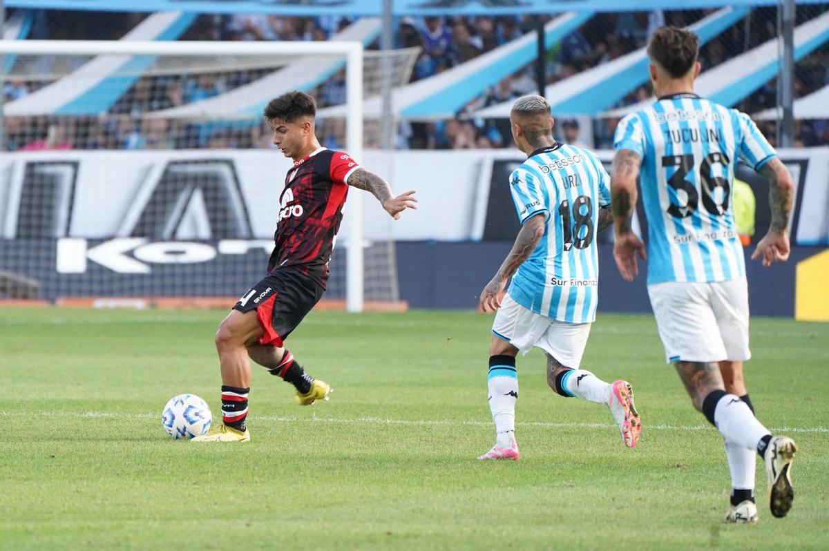 FOTO: Instituto visita a Racing en el 