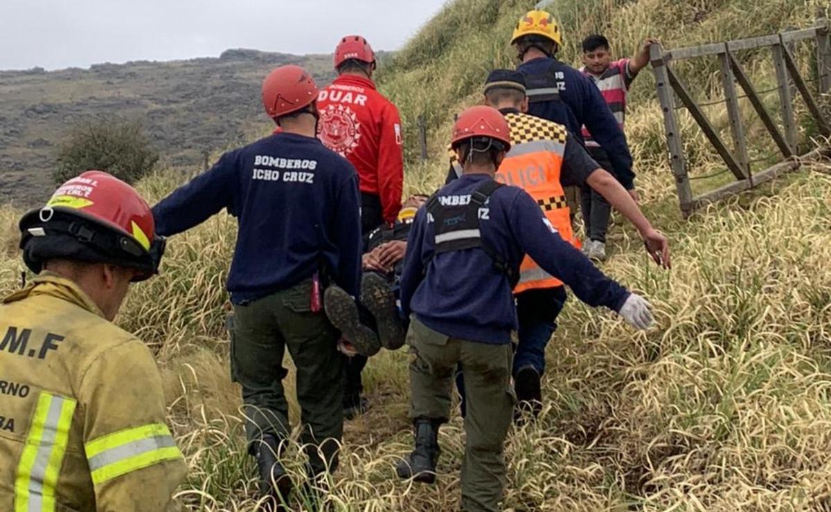 FOTO: Un joven santafesino cayó a un precipicio en las Altas Cumbres.