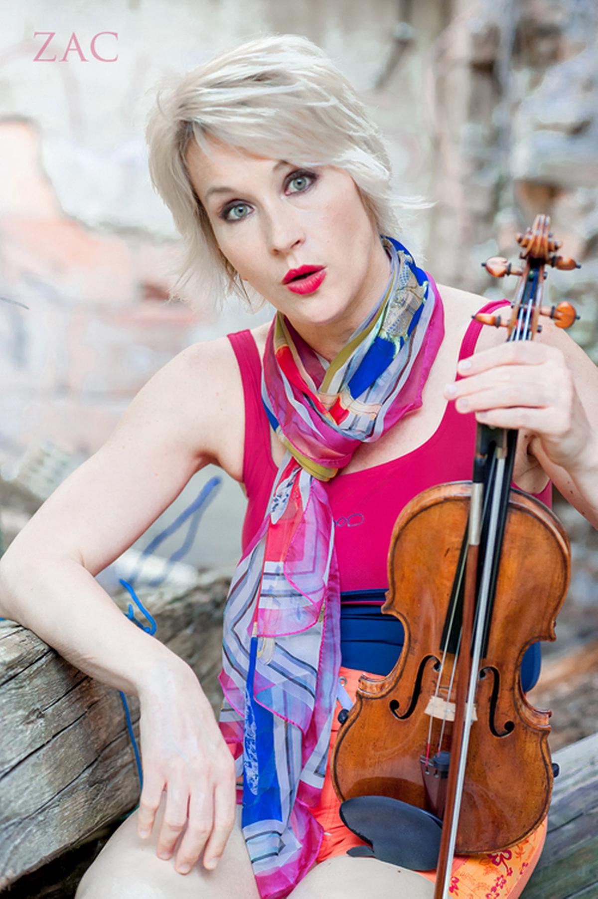 La famosa violinista Húngara Édua Zadory