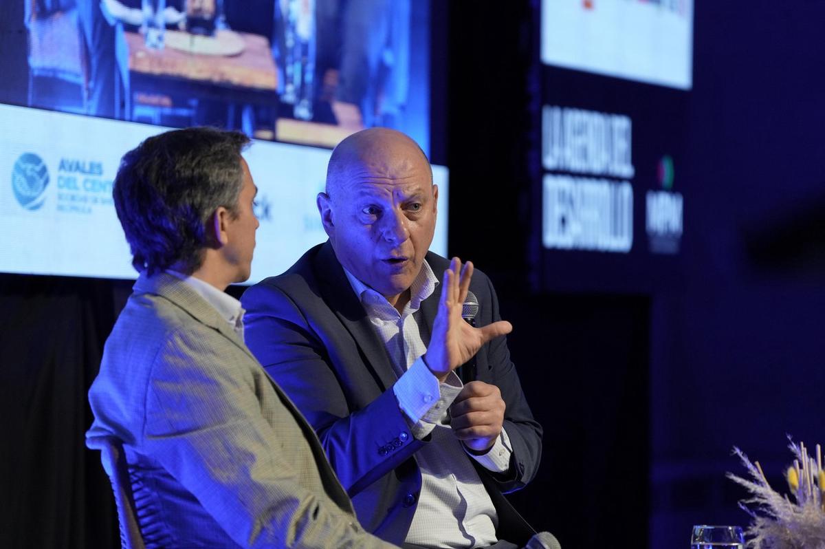 FOTO: Luis Fernández Echegaray y Sergio Berensztein, en el Forum Pyme.