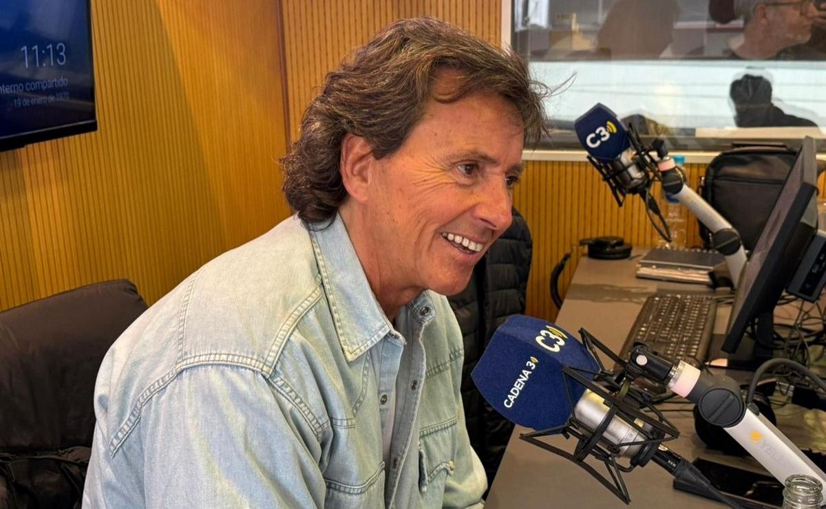 Gustavo Bermúdez en Cadena 3 Rosario.
