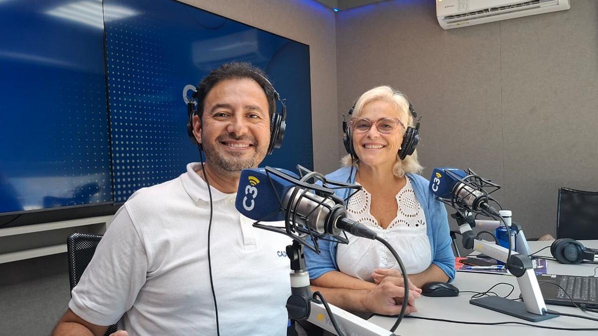 Raúl Monti y Pilar Gill Peris, en el Estudio Federal Sancor Seguros.