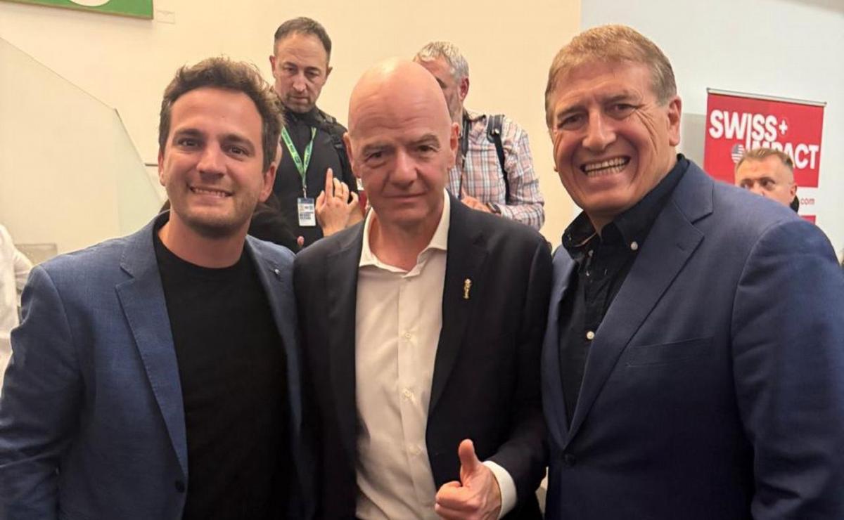 Cadena 3, presente en el agasajo de FIFA.