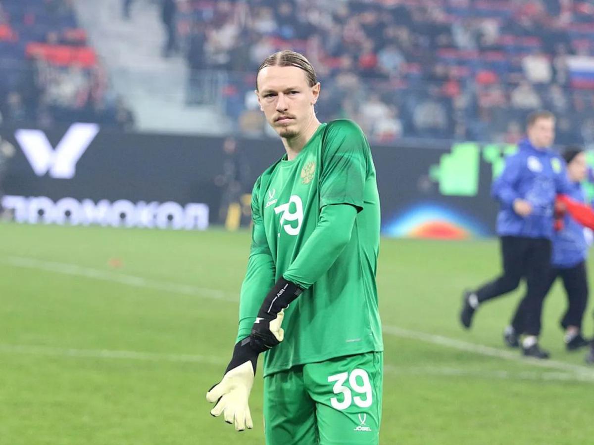 Matvei Safonov, el héroe de los penales del PSG.
