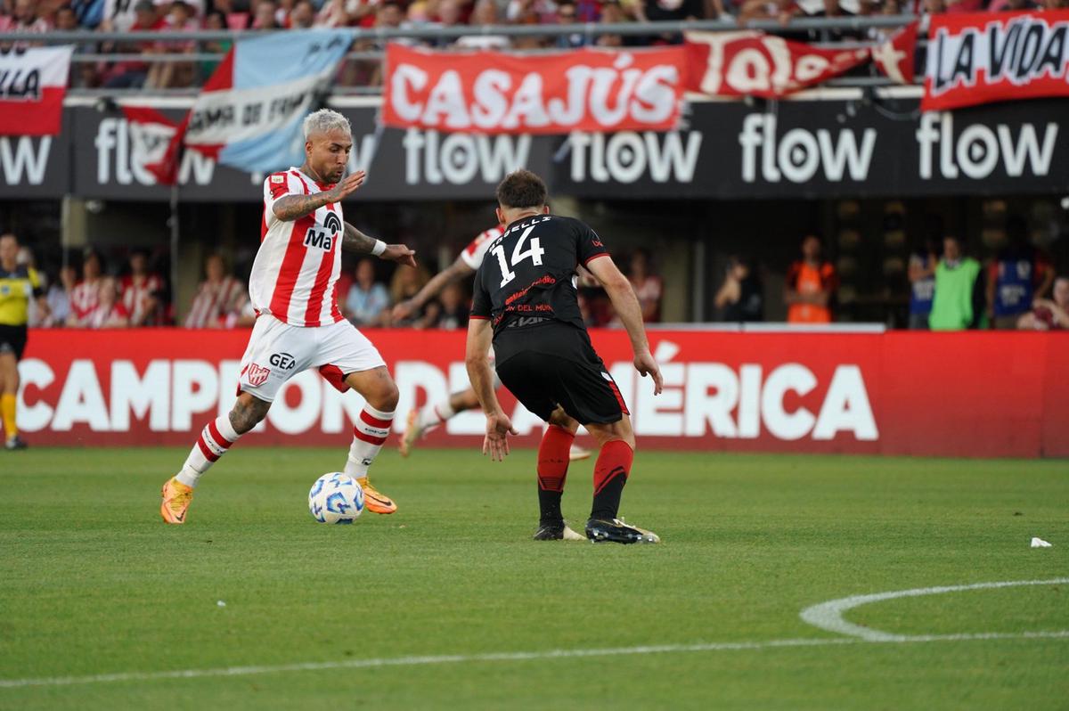 FOTO: Instituto no pudo con Estudiantes y cayó en su visita a La Plata. (Foto: IACC)