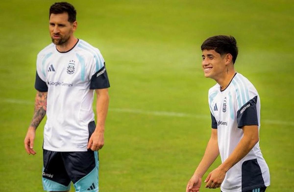 Messi y Aranda, en el entrenamiento de la selección.