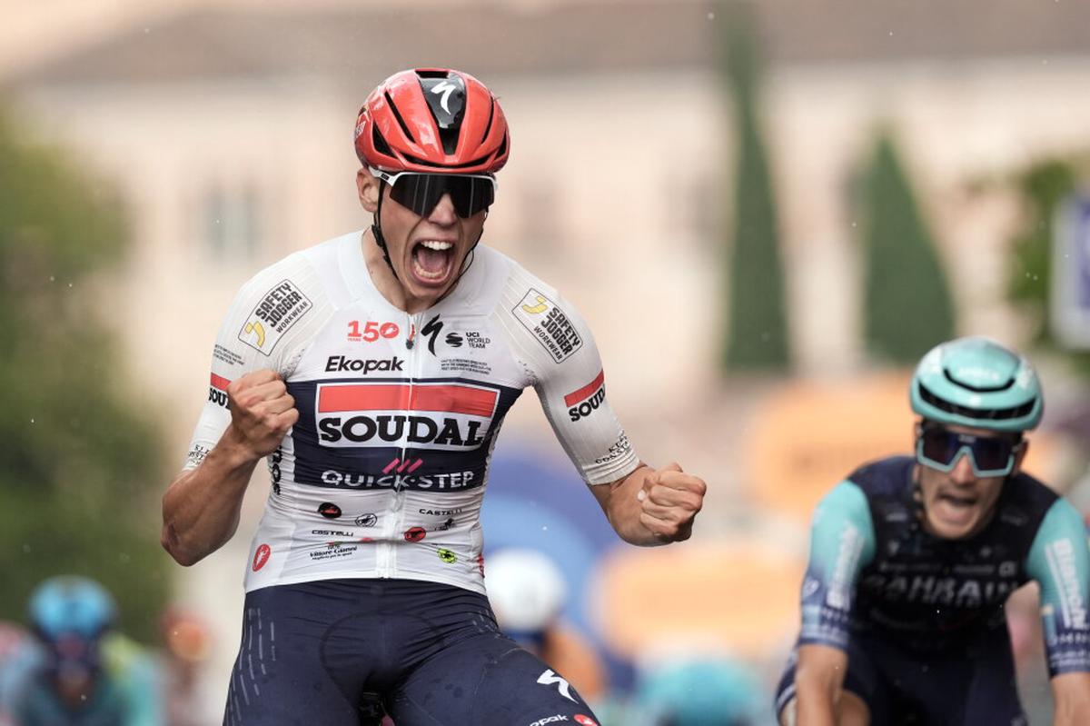 El texano Magnier gana su 3ra etapa del Giro mientras Vingegaard mantiene el liderato general
