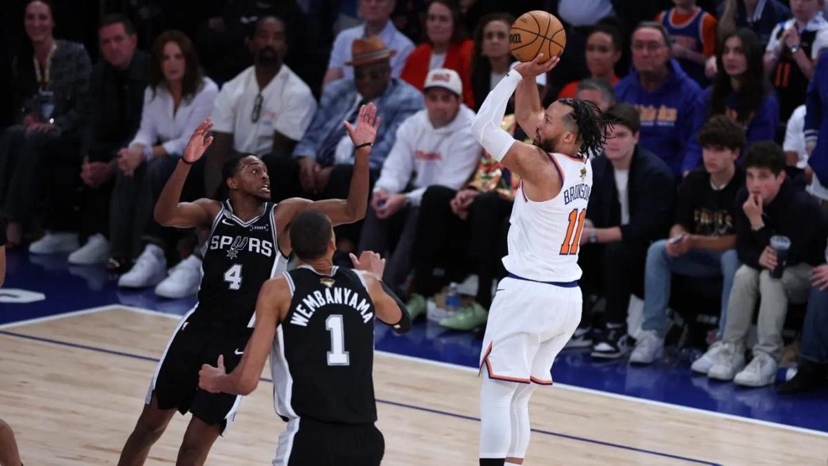 Brunson en la victoria de Knicks.