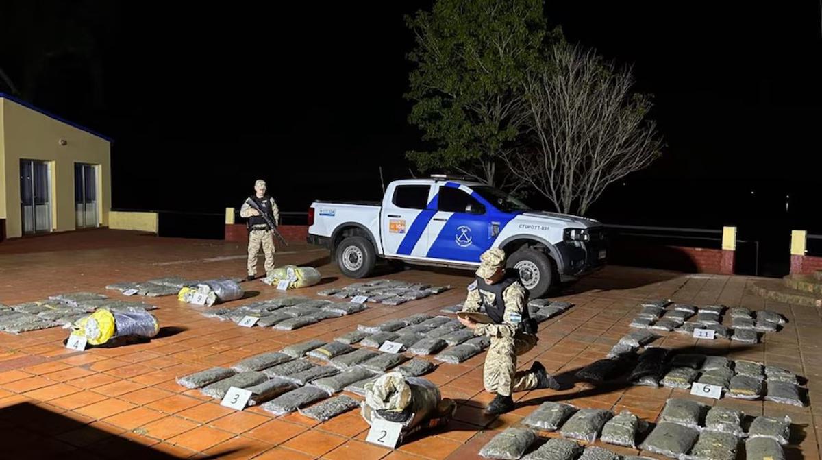 La Prefectura secuestra más de 400 kilos de marihuana en Misiones, valuados en casi $1.700 millones