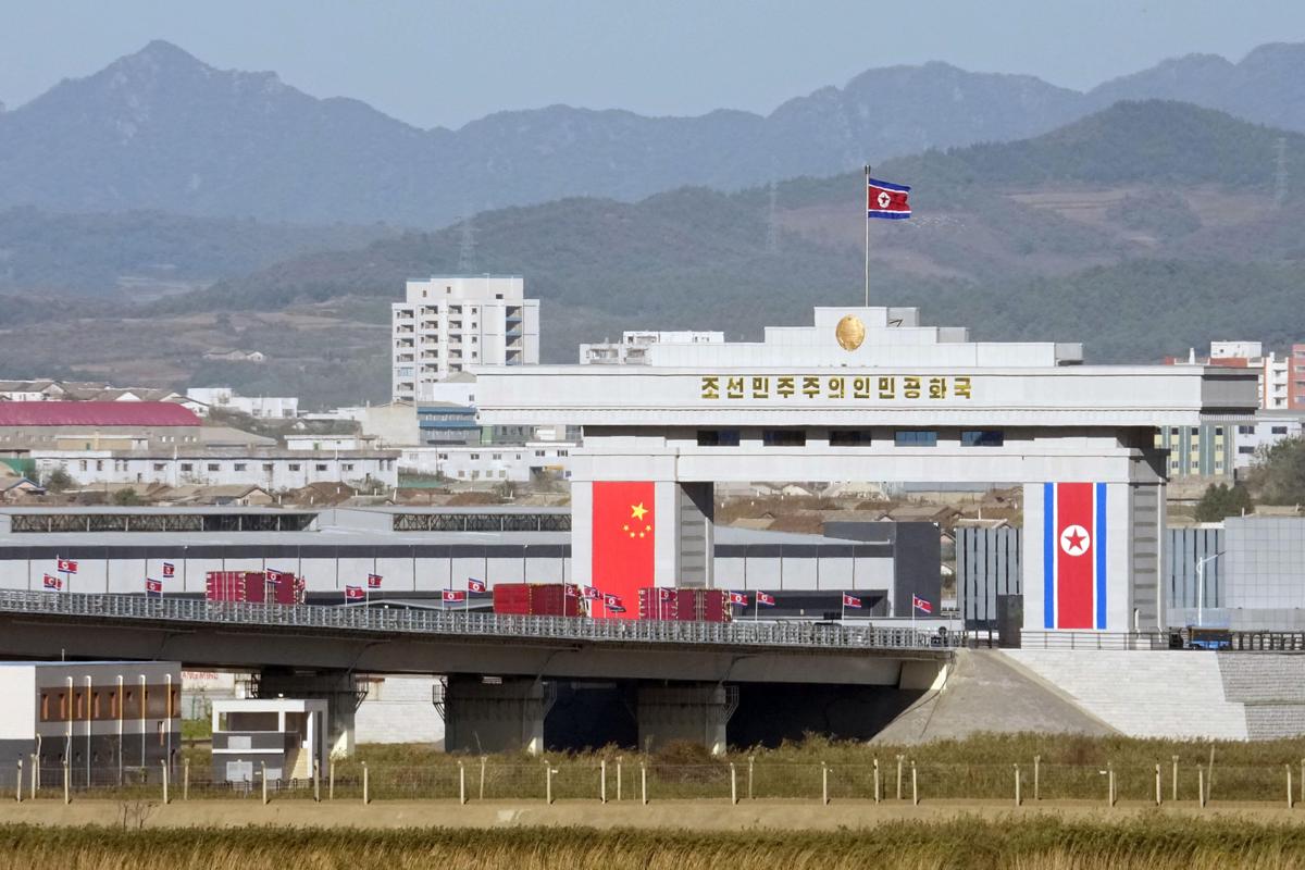 Inauguran nuevo puente que conecta a China con Corea del Norte tras más de una década de retraso