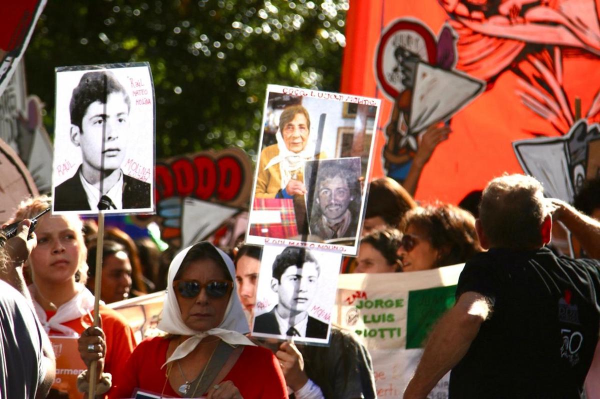 Multitudinaria marcha en Córdoba a 50 años del Golpe. (Foto: Daniel Cáceres/C3)