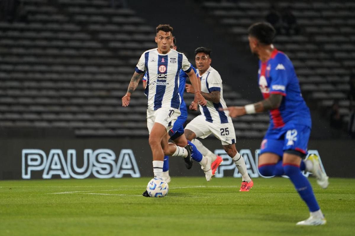 FOTO: Talleres no pudo con Tigre e igualó en Córdoba. (Foto: Daniel Cáceres/C3)