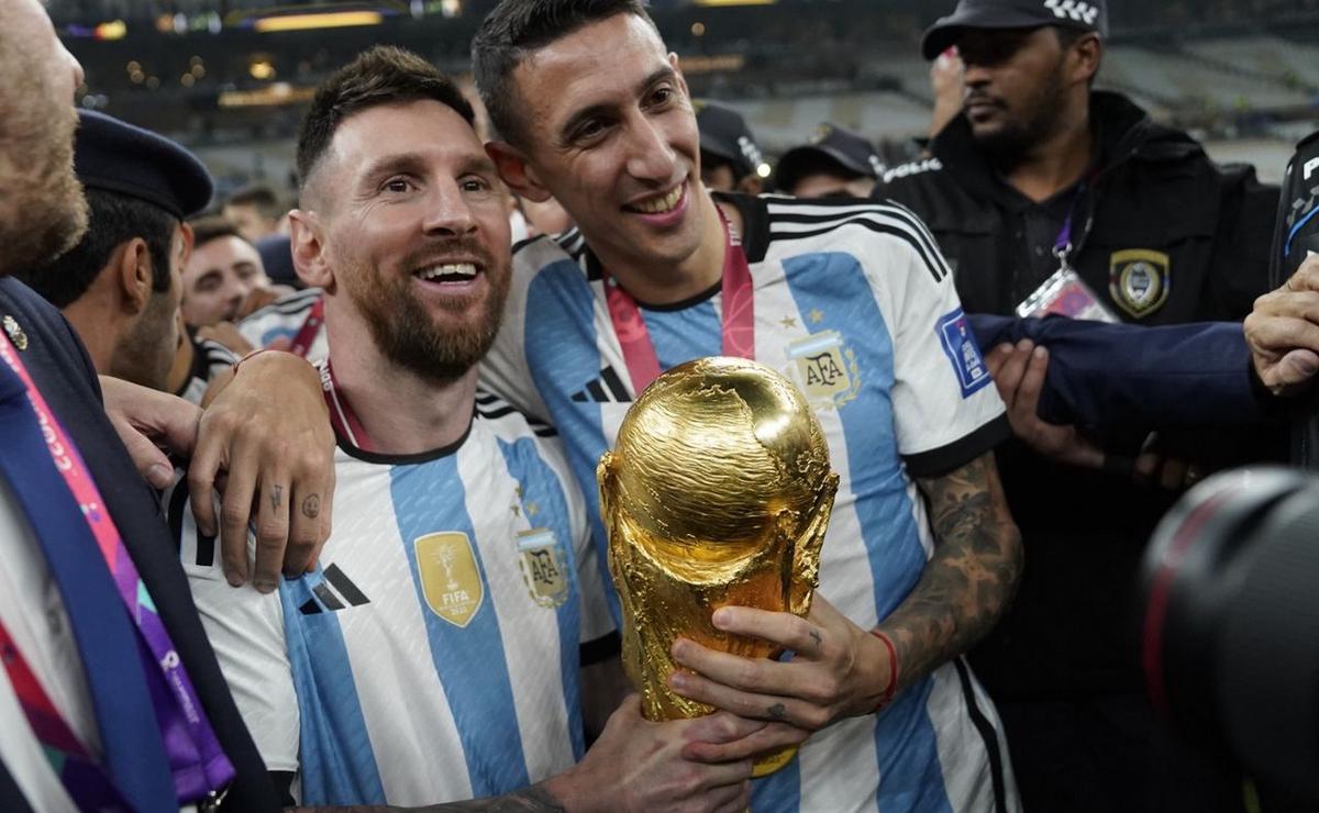 Di María junto a Lionel Messi en la final de Qatar 2022.