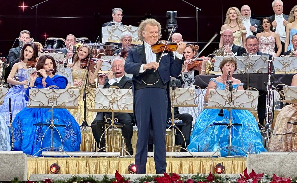 Cadena 3 junto a André Rieu en Navidad: una entrevista exclusiva.