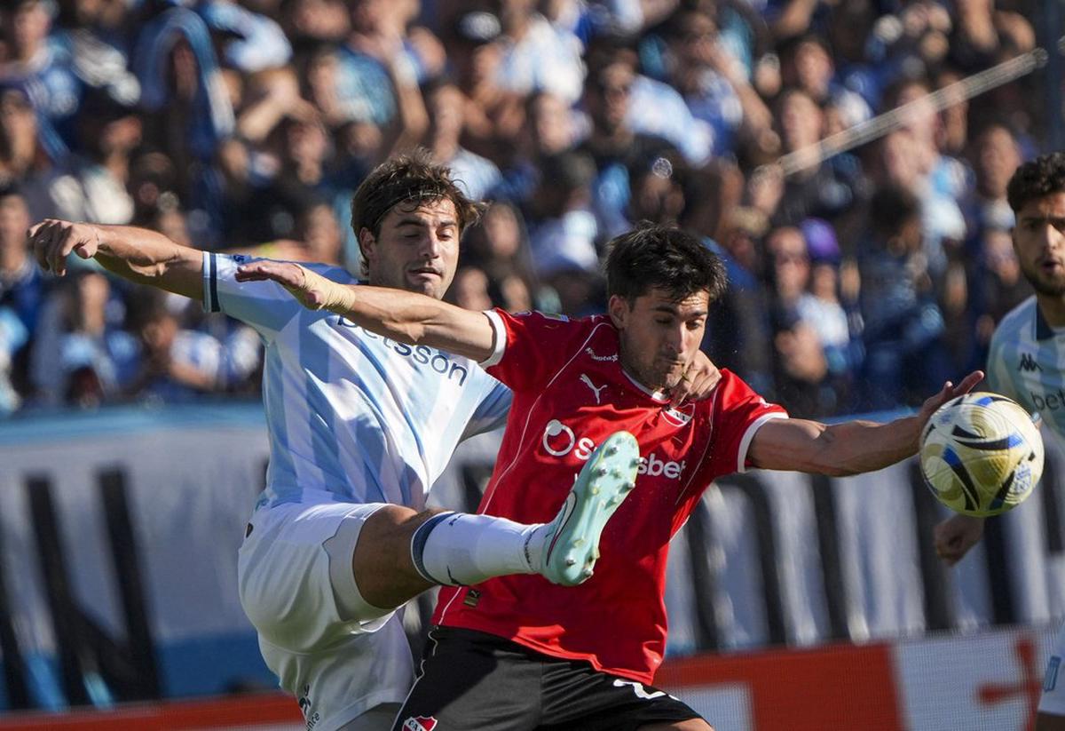 Racing e Independiente igualaron sin goles en un encuentro por la décima fecha. FOTO Agencia NA: CLAUDIO FANCHI.