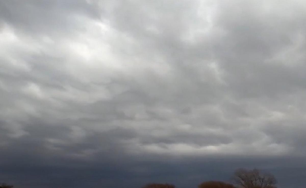 FOTO: Así estaba el cielo en el valle de Traslasierra. (Foto: captura de video)