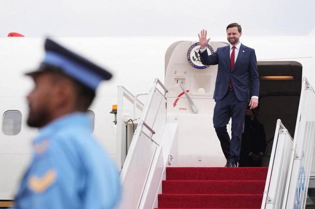 El vicepresidente estadounidense, JD Vance, arribó a territorio suizo para avanzar en la limitación del programa nuclear y consolidar el pacto.