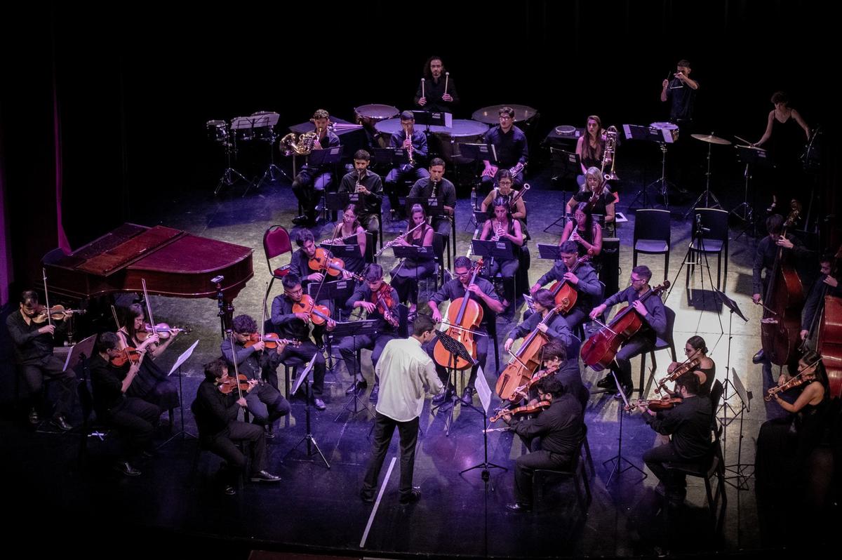 La Orquesta Filarmónica de Córdoba junto a Pablo Agri.