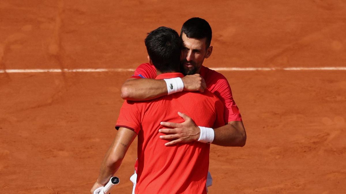 Alcaraz y Djokovic, nuevamente cara a cara en una final.