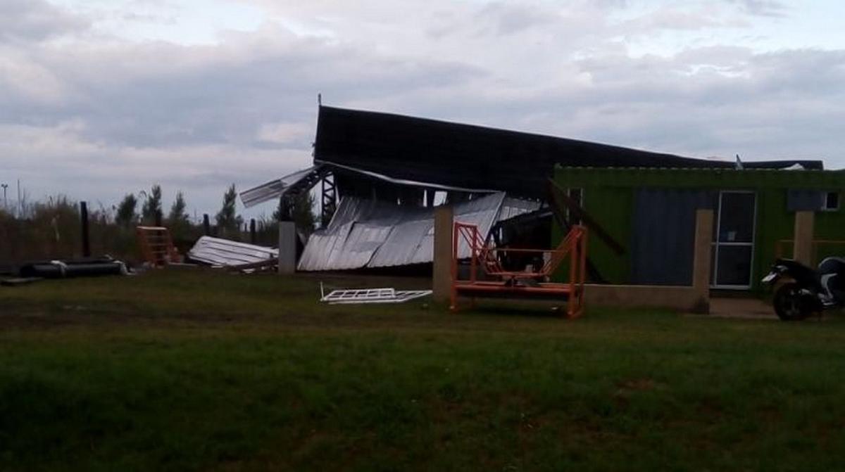 Temporal en la zona de Montes de Oca y Bouquet.