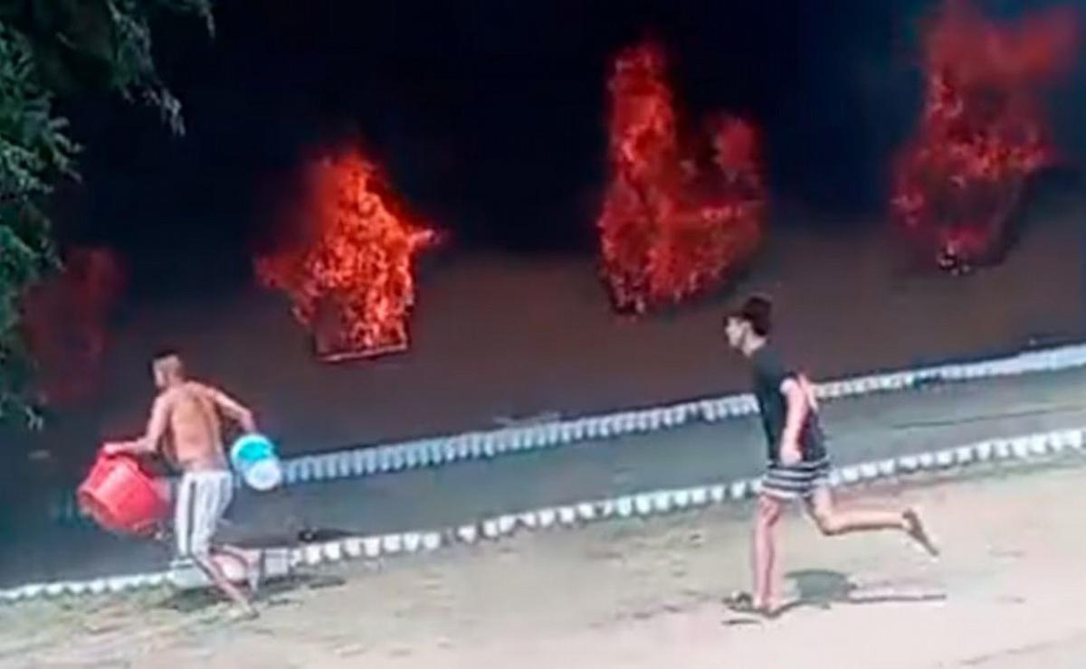 Impactante video del incendio en la iglesia de Córdoba donde murieron dos niñas.