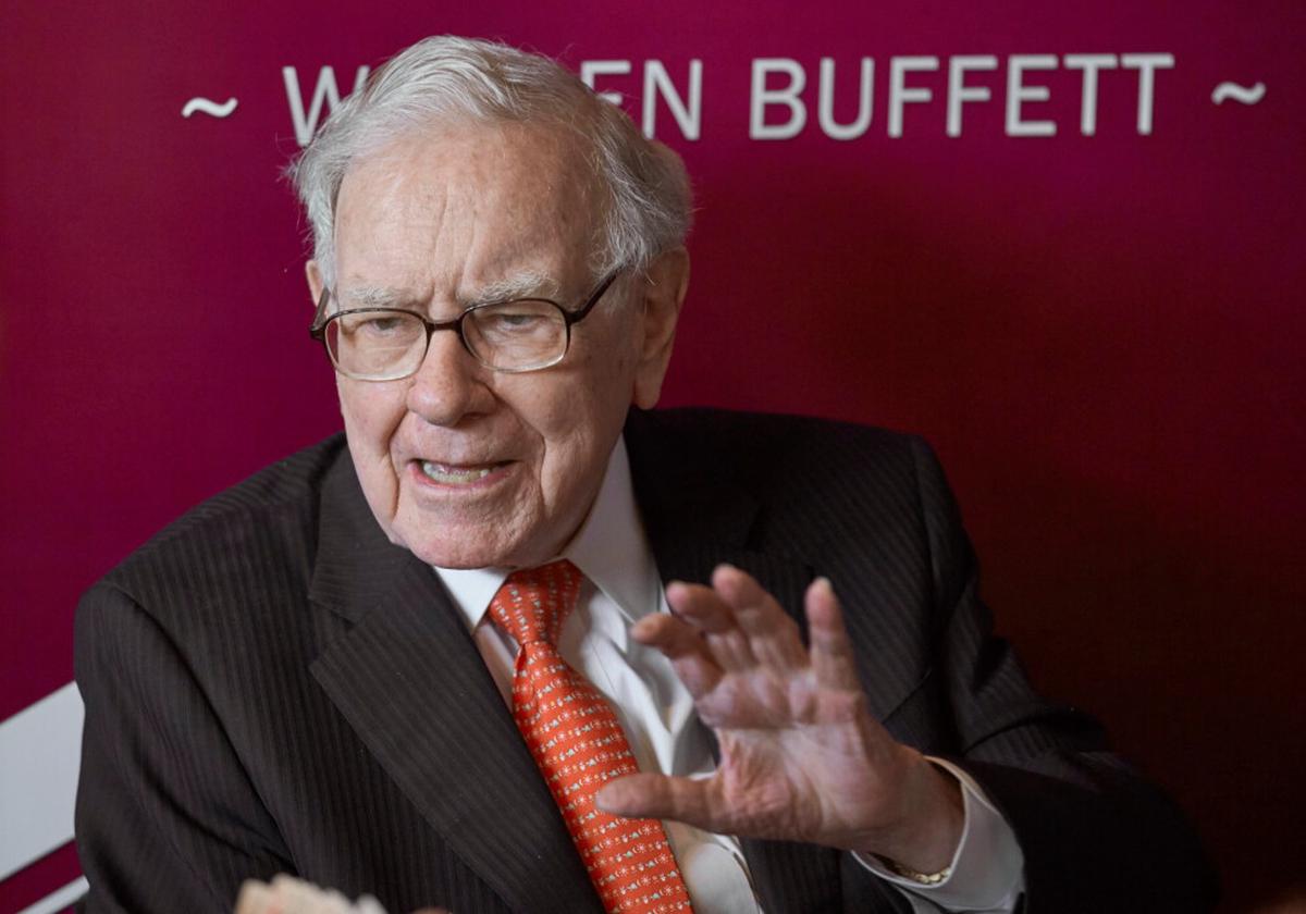 Warren Buffett omite donación anual a fundación de Bill Gates tras revelarse vínculos con Epstein