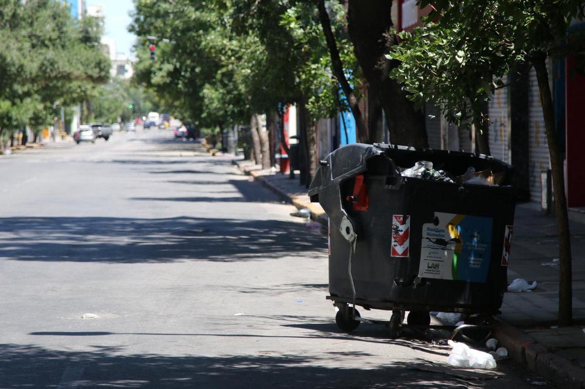 FOTO: Basura en el centro de Córdoba durante el feriado de Navidad