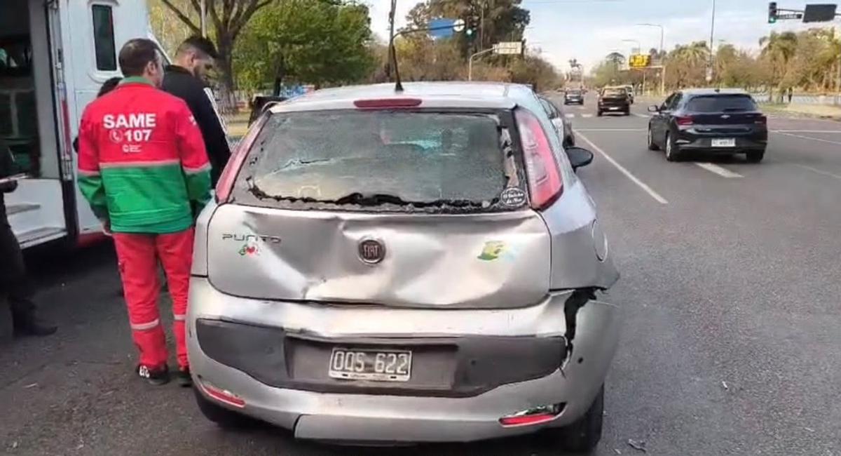Accidente en Palermo: cinco heridos tras choque de dos autos en avenida Sarmiento