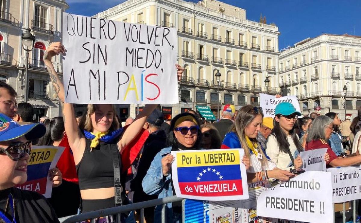 FOTO: Venezolanos reclaman en Madrid por la democracia en su país. (Foto: El Debate)