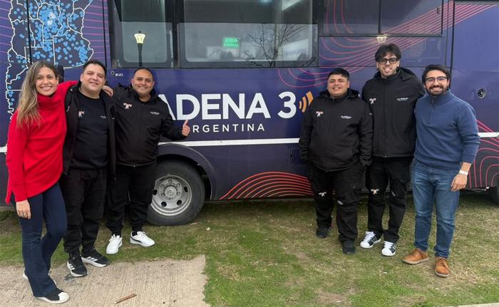 Los Palmeras, a pura cumbia renovada en Crack Bang Boom: "La música es un baluarte"

