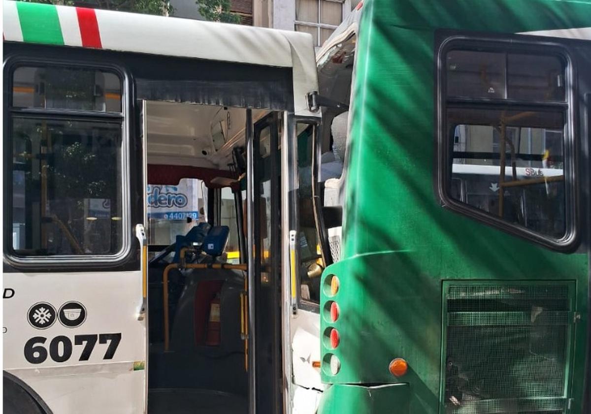 El choque ocurrió en avenida Colón 666.