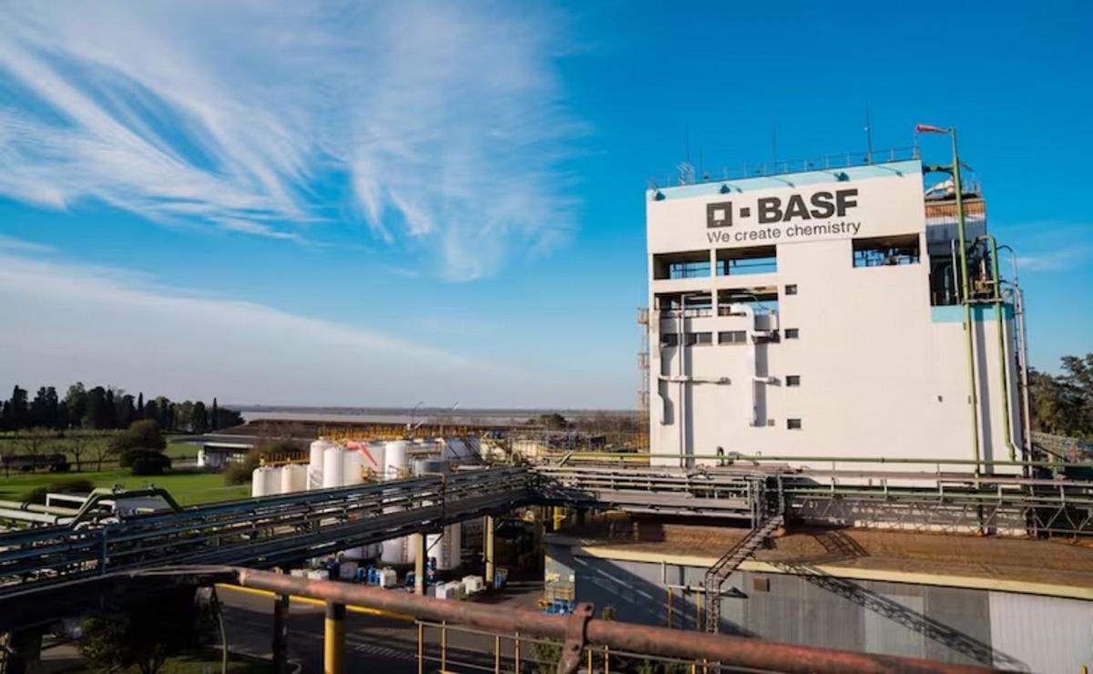 BASF reduce su producción en General Lagos.