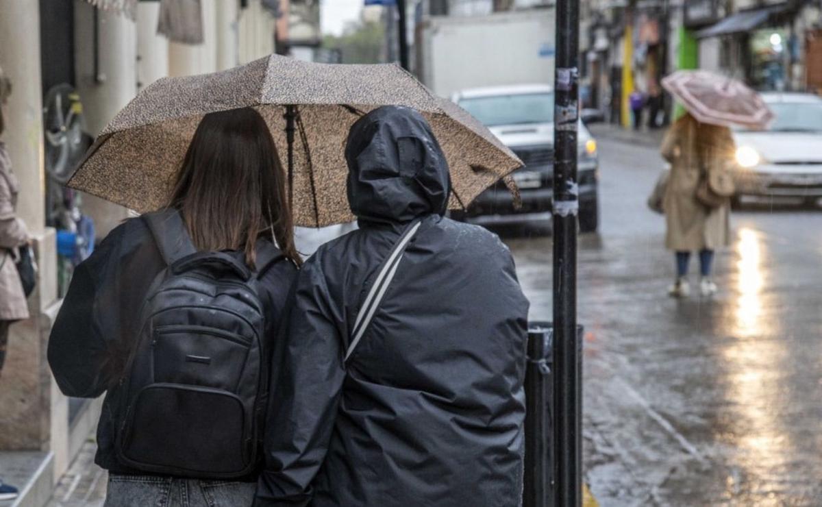 Lluvia en Rosario.