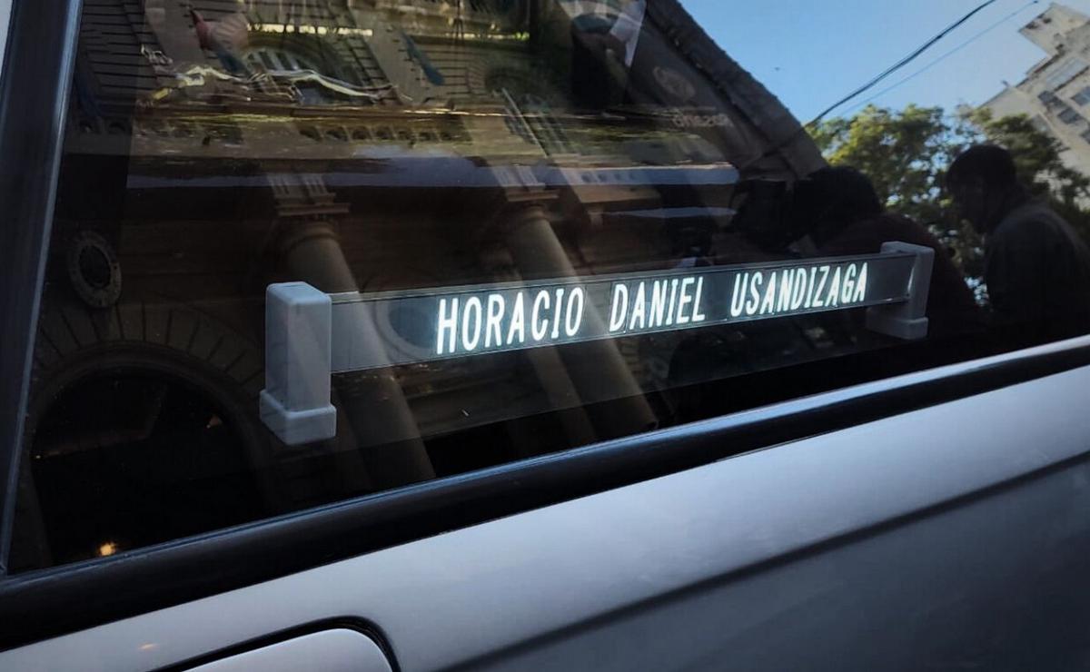 El cortejo fúnebre de Usandizaga pasó por el Palacio Municipal.