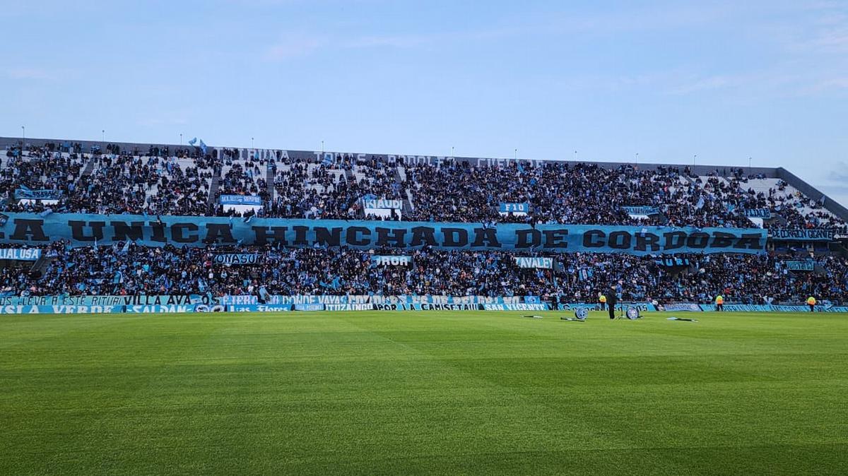 Banderazo de Belgrano en Alberdi previo a la final.