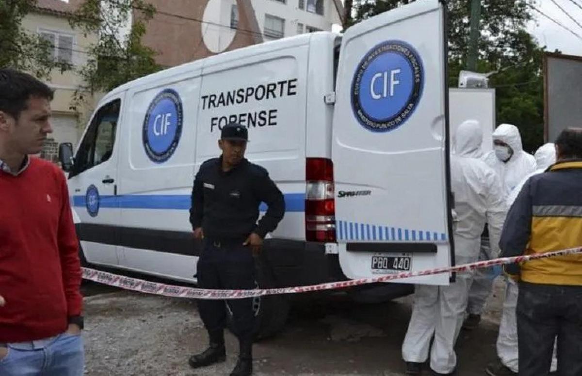 Un motociclista chocó contra un contenedor en Salta y murió. (Foto: ilustrativa)
