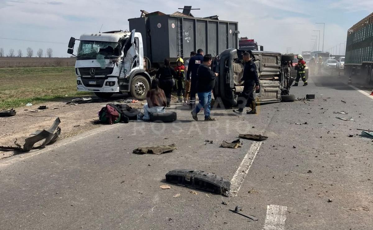 Fuerte accidente en la Autopista a Córdoba.