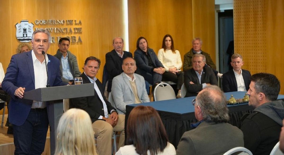 RIGI versus retenciones. Llaryora criticó al gobierno.