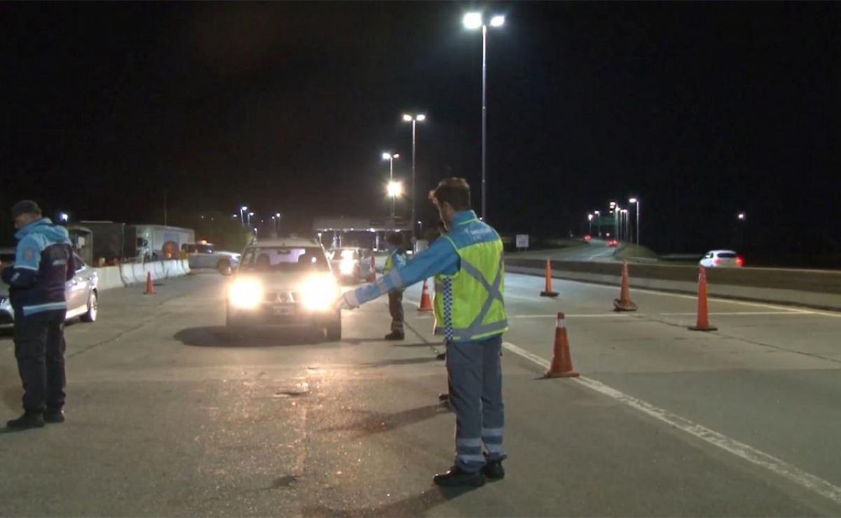 FOTO: Refuerzo de controles en calles rosarinas y rutas provinciales por las fiestas.